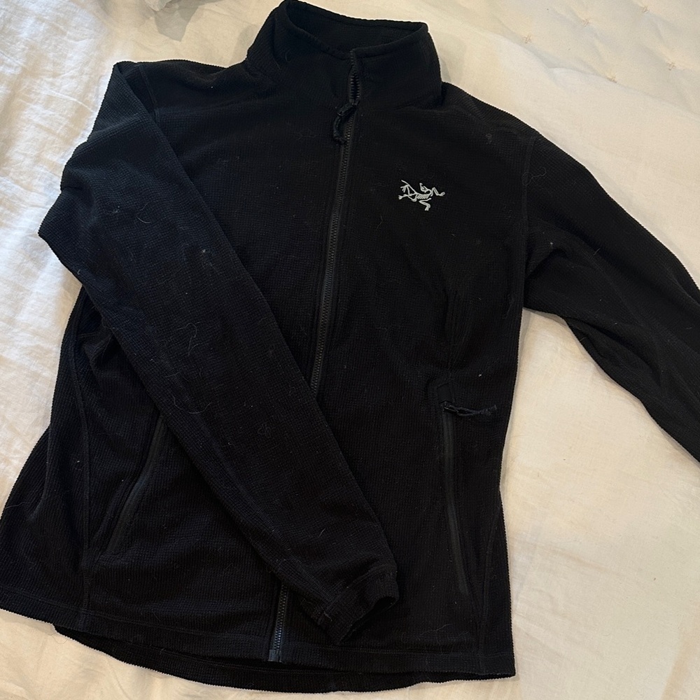 Arc'teryx  Black Zip-Up light weight layer sz women’s m